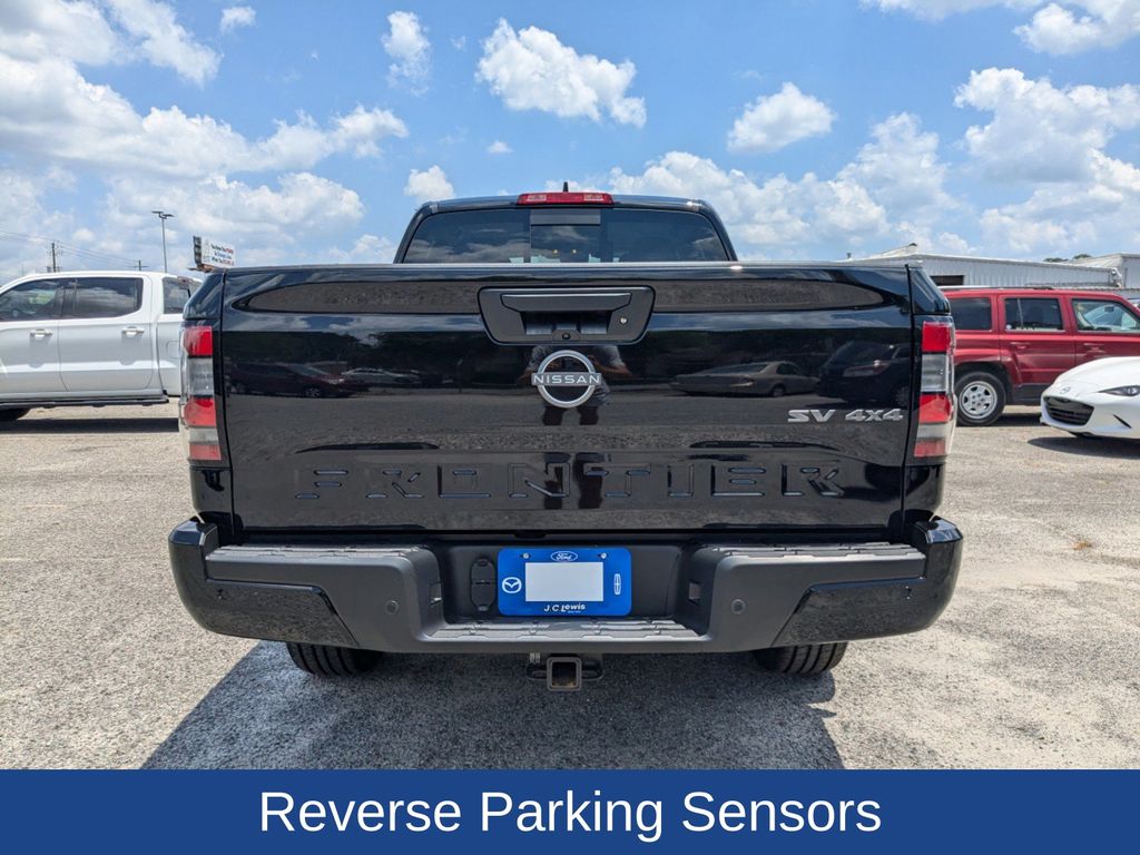 2024 Nissan Frontier SV