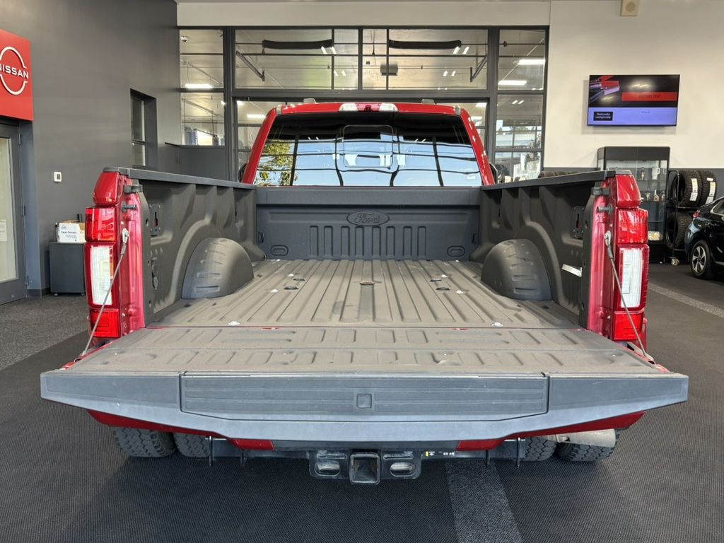 2022 Ford F-350SD Platinum