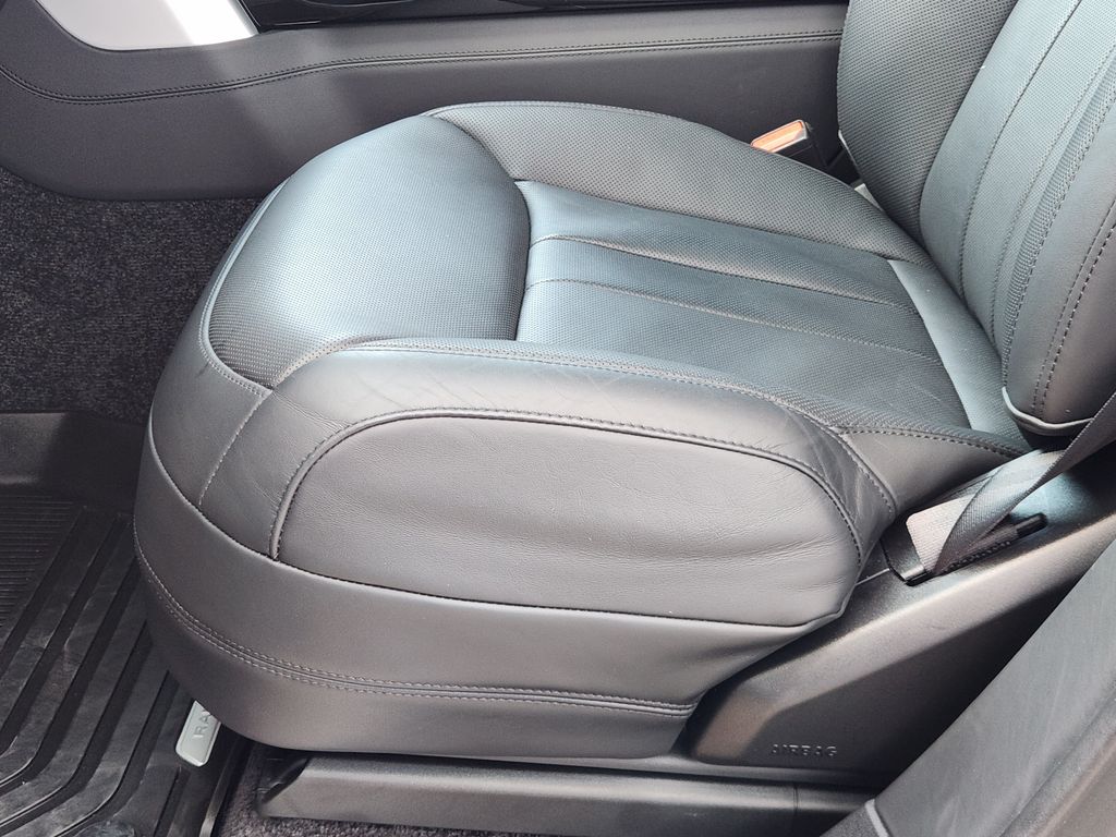 2024 Land Rover Range Rover SE Black at Bayway Cadillac of The Woodlands