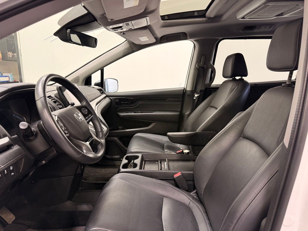 Thumbnail: 2023 Honda Odyssey - 10