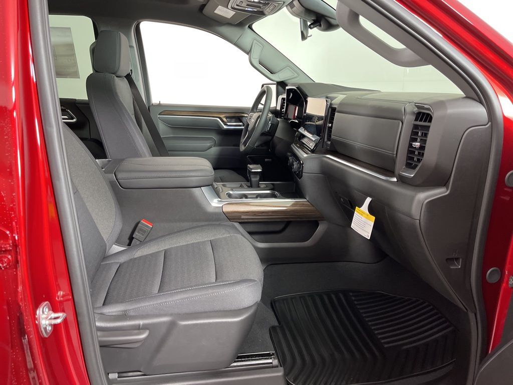 2025 Chevrolet Silverado 1500 RST 9