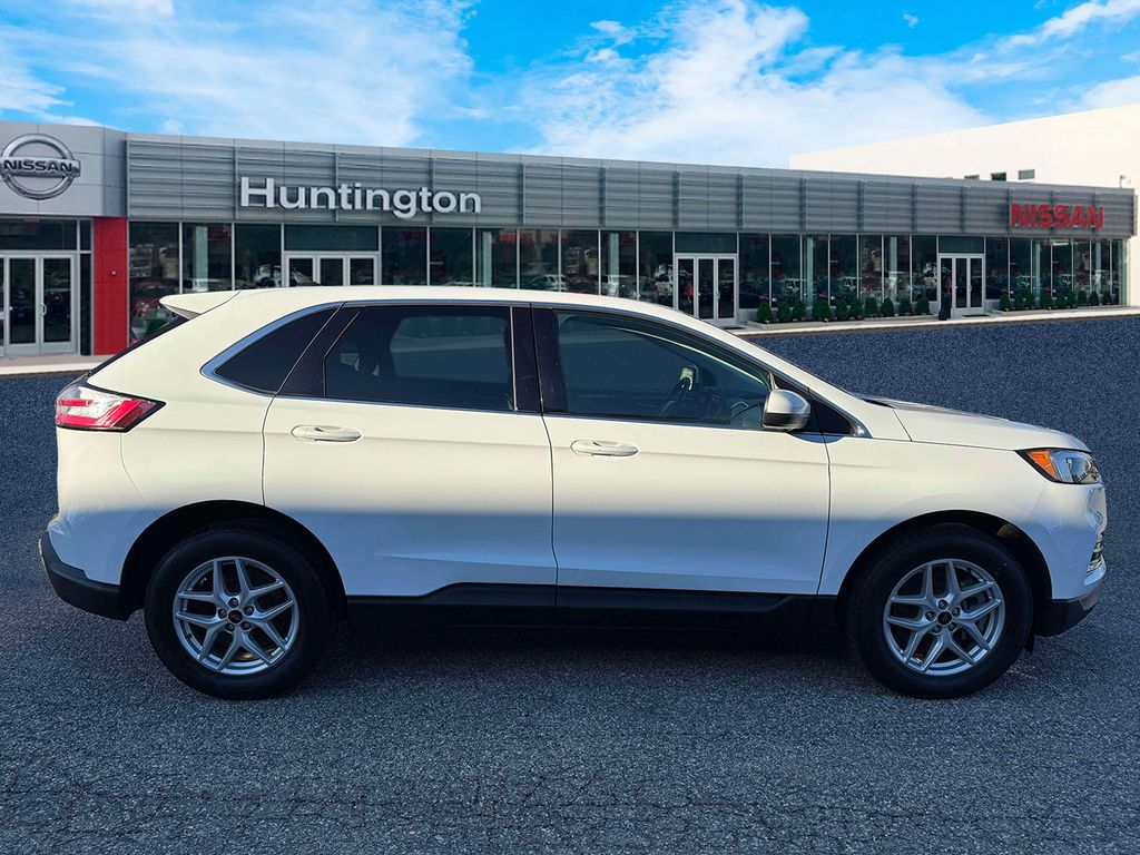 2024 Ford Edge SEL - Photo 8