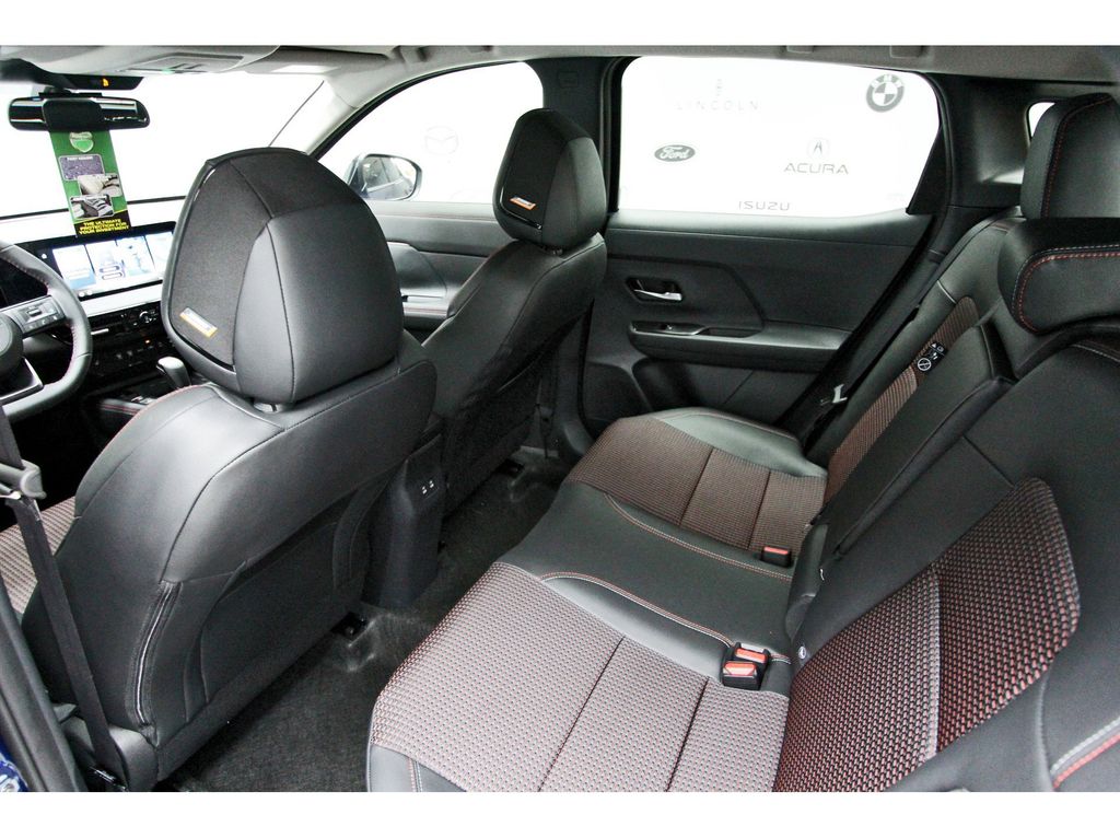 2026 Nissan Kicks SR - 10