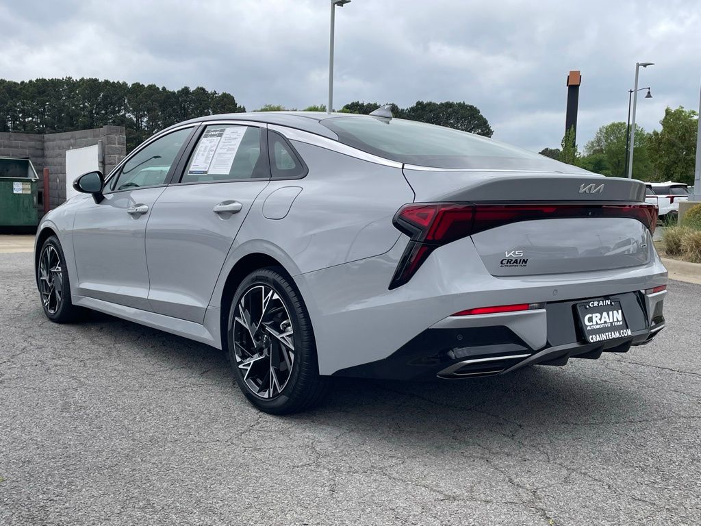 View vehicle photo 5