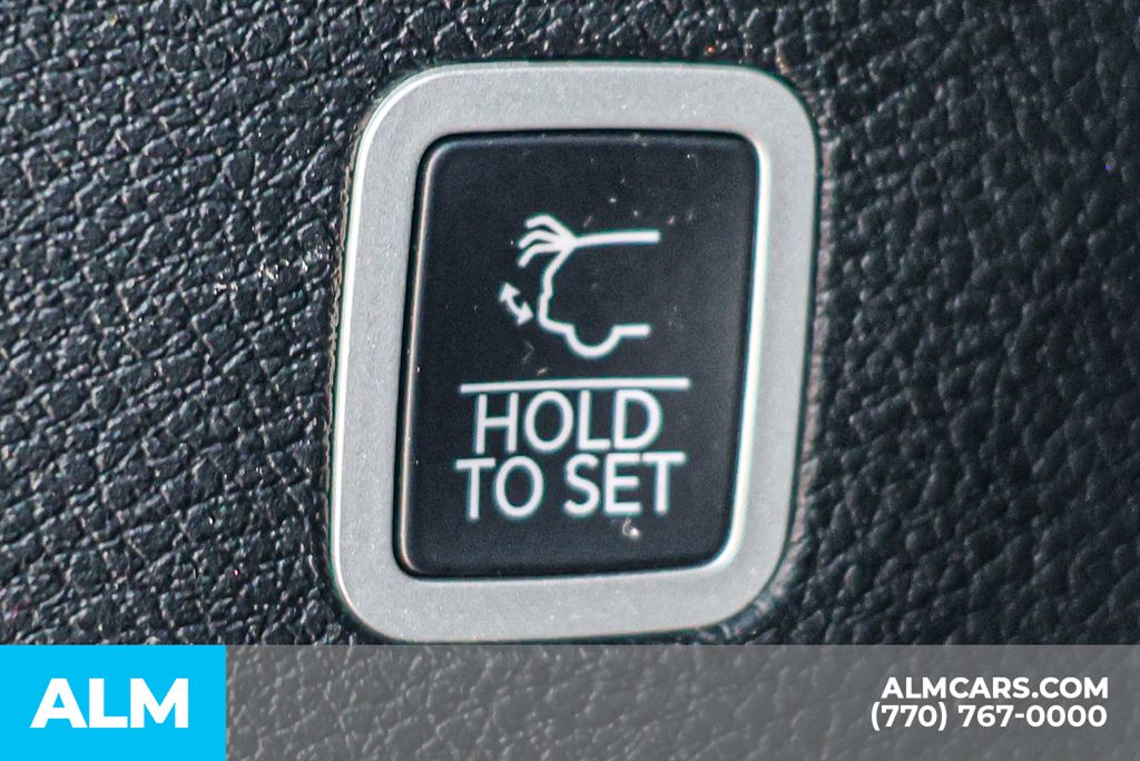 Used 2024 Black Jeep Series II image 25