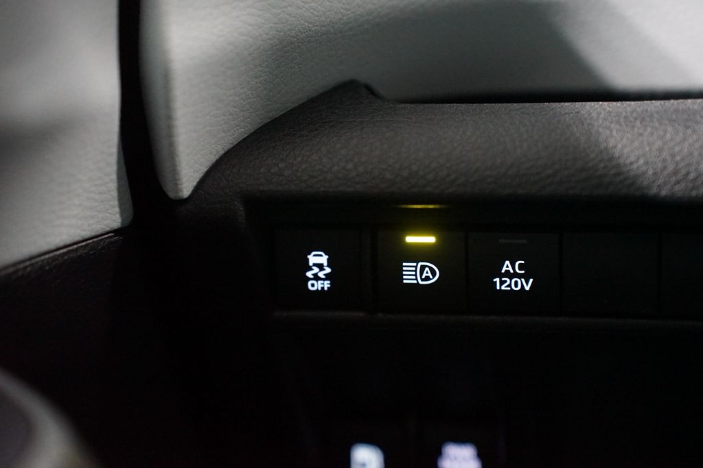 Thumbnail: 2025 Toyota Sienna - 24