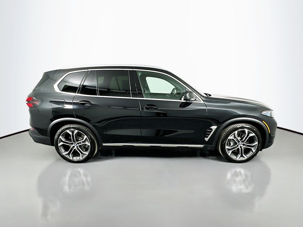 Thumbnail: 2026 BMW X5 - 4