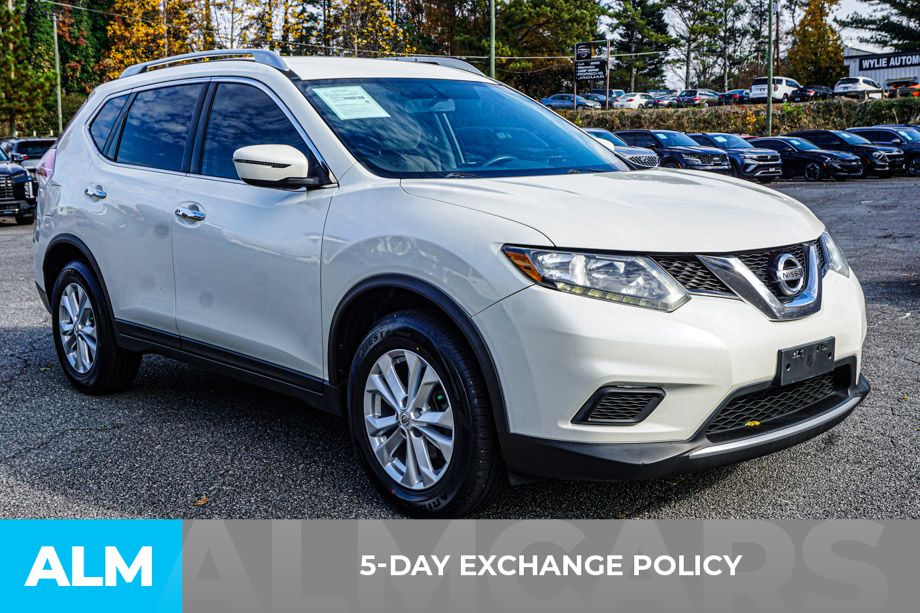 2016 Nissan Rogue SV photo 3