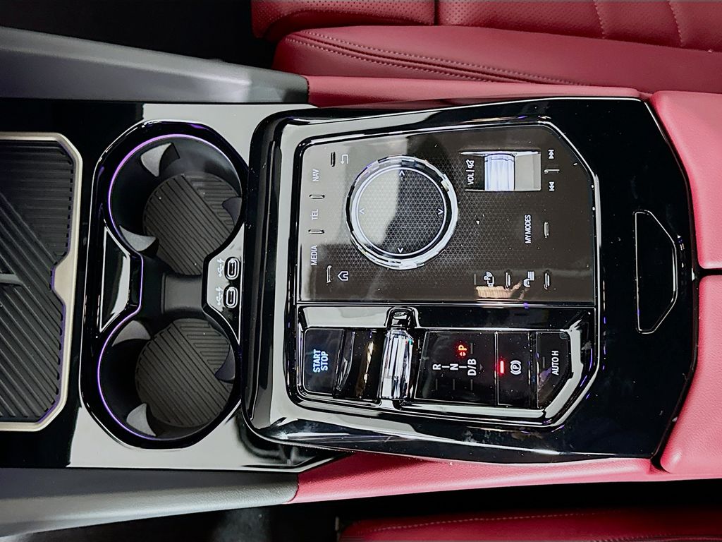 Thumbnail: 2026 BMW i5 - 15