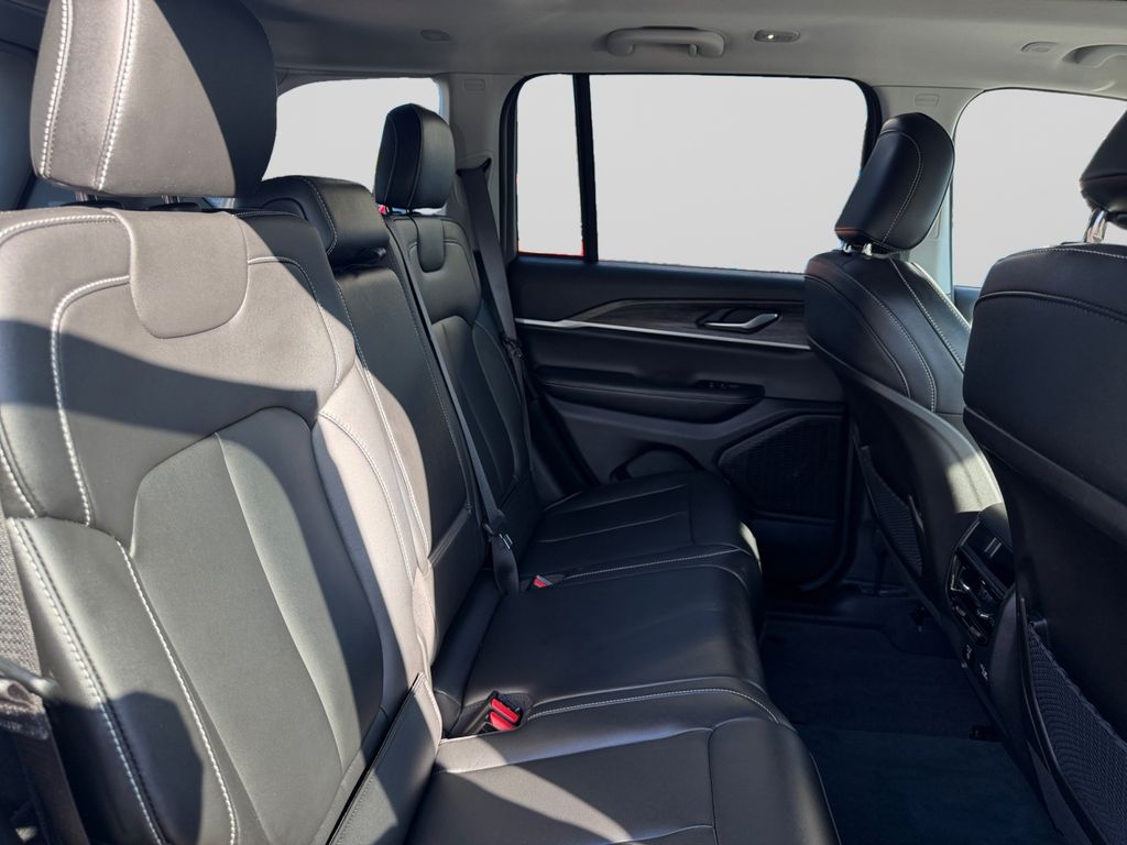 2023 Jeep Grand Cherokee Limited Black at Auto Express Mitsubishi