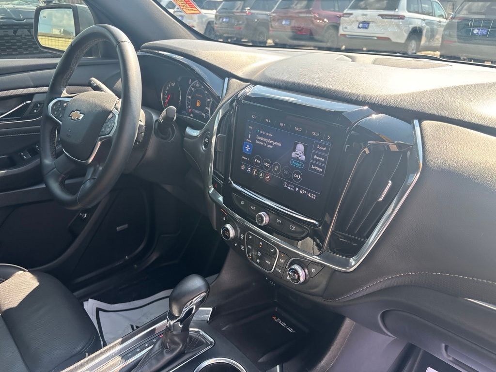 Used 2023 Chevrolet Traverse SUV