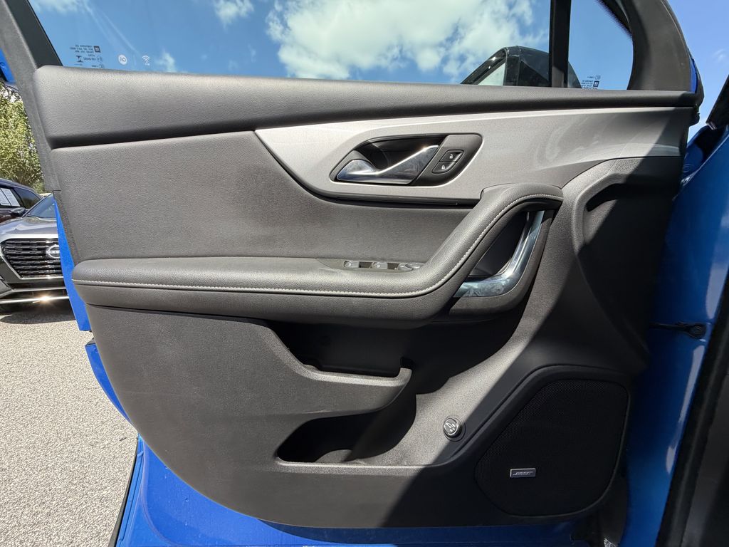 new 2025 Chevrolet Blazer car, priced at $33,991
