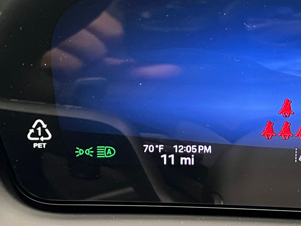 Thumbnail: 2026 Porsche Cayenne - 18