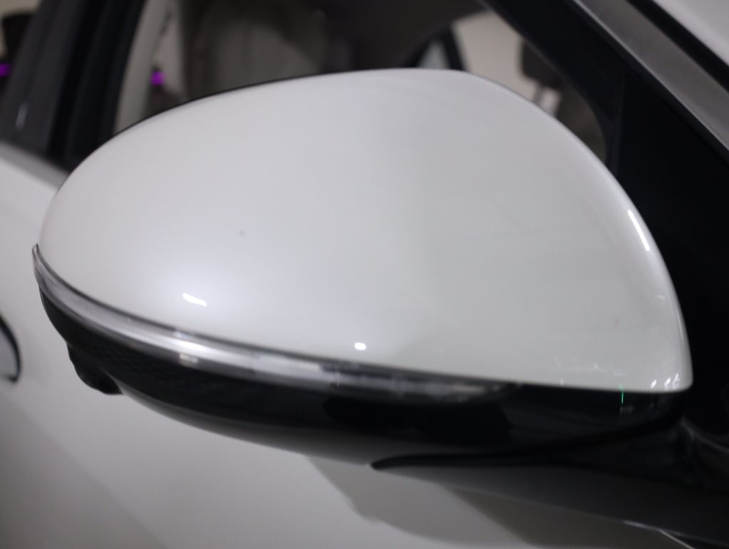 Used 2022 White Mercedes-Benz S 580 image 78