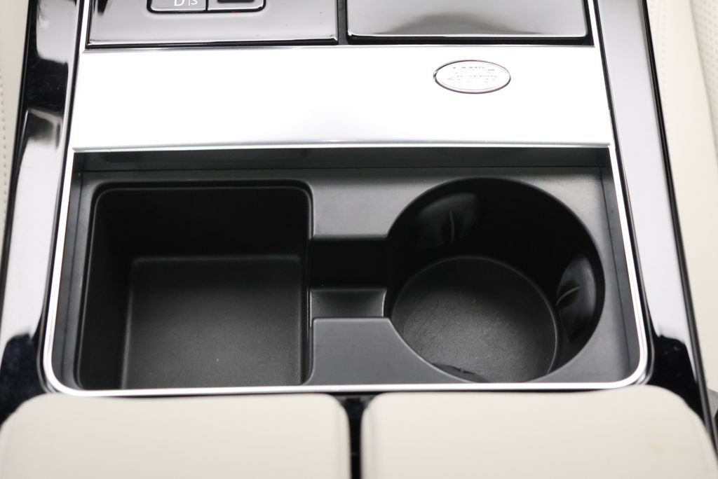 Thumbnail: 2023 Land Rover Range Rover Velar - 26