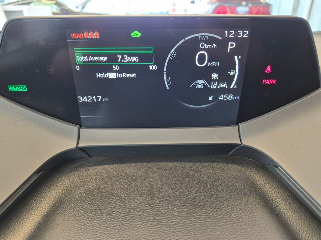 2025 Toyota Prius LE