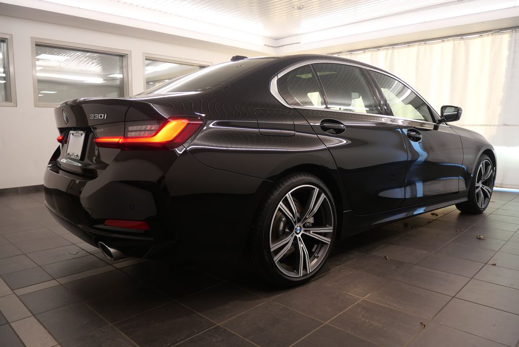 2024 BMW 3 Series 330i 6