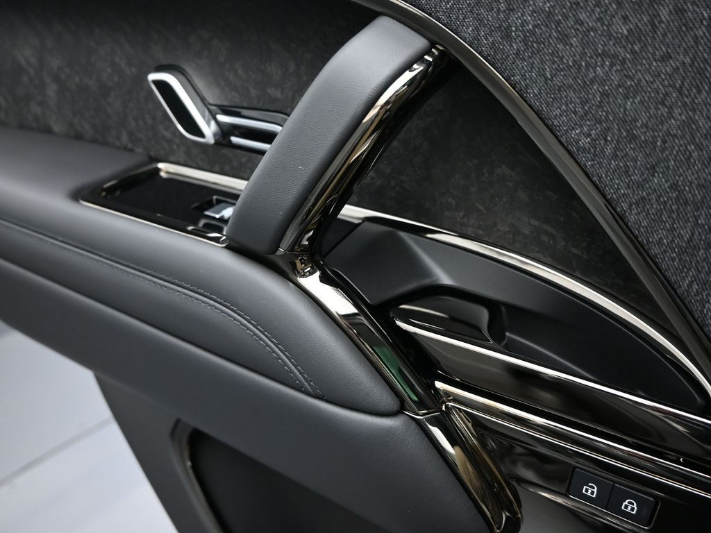 2025 Land Rover Range Rover Sport P530 Autobiography