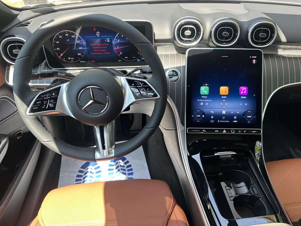 Thumbnail: 2025 Mercedes-Benz C-Class - 8