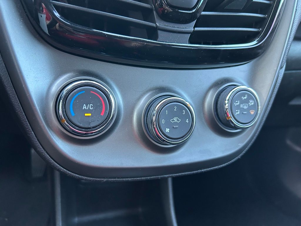 2020 Chevrolet Spark LS 22