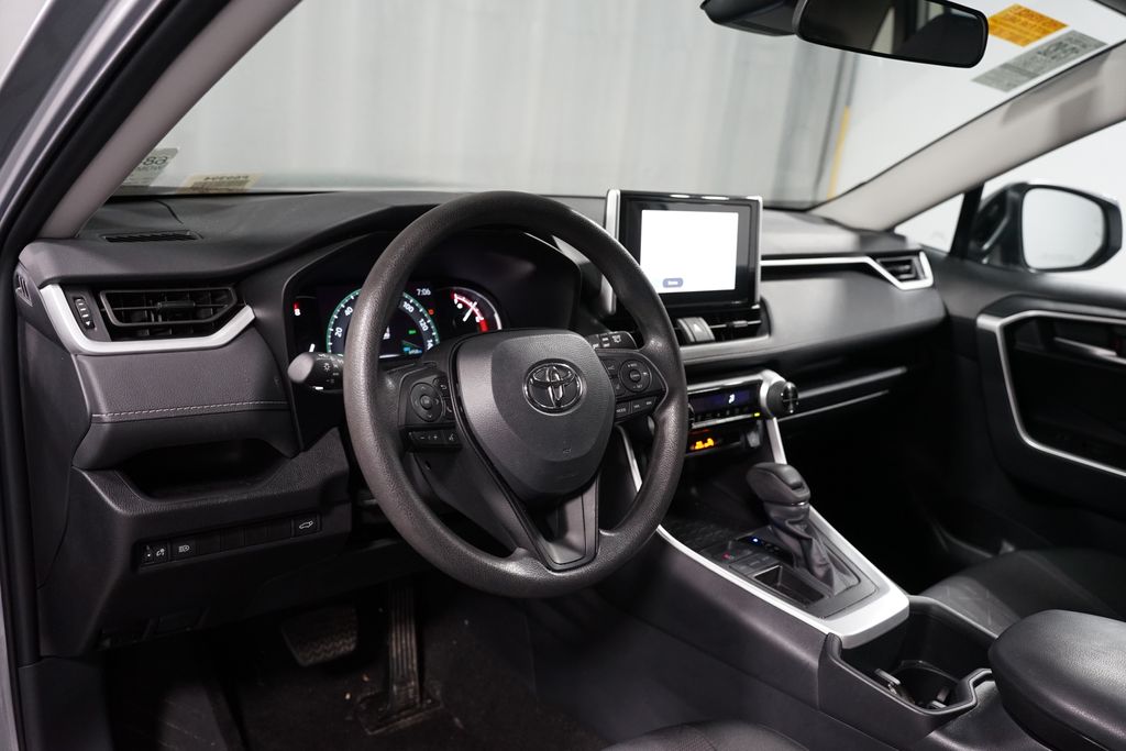 Thumbnail: 2024 Toyota RAV4 - 7