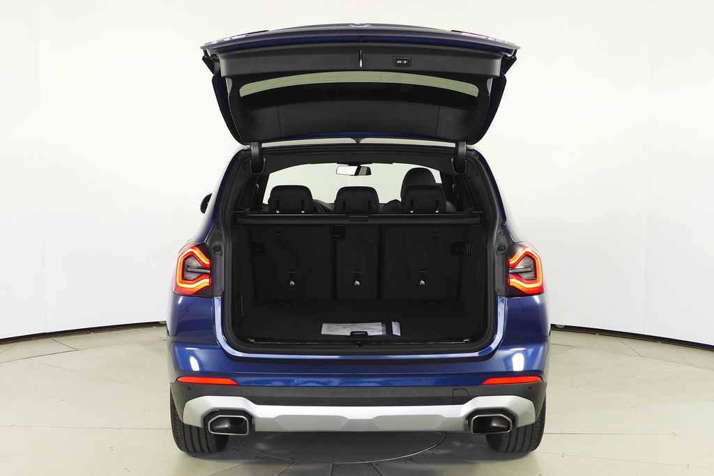 Thumbnail: 2023 BMW X3 - 10