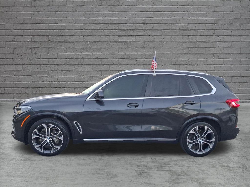 Used 2020 Gray BMW sDrive40i image 4