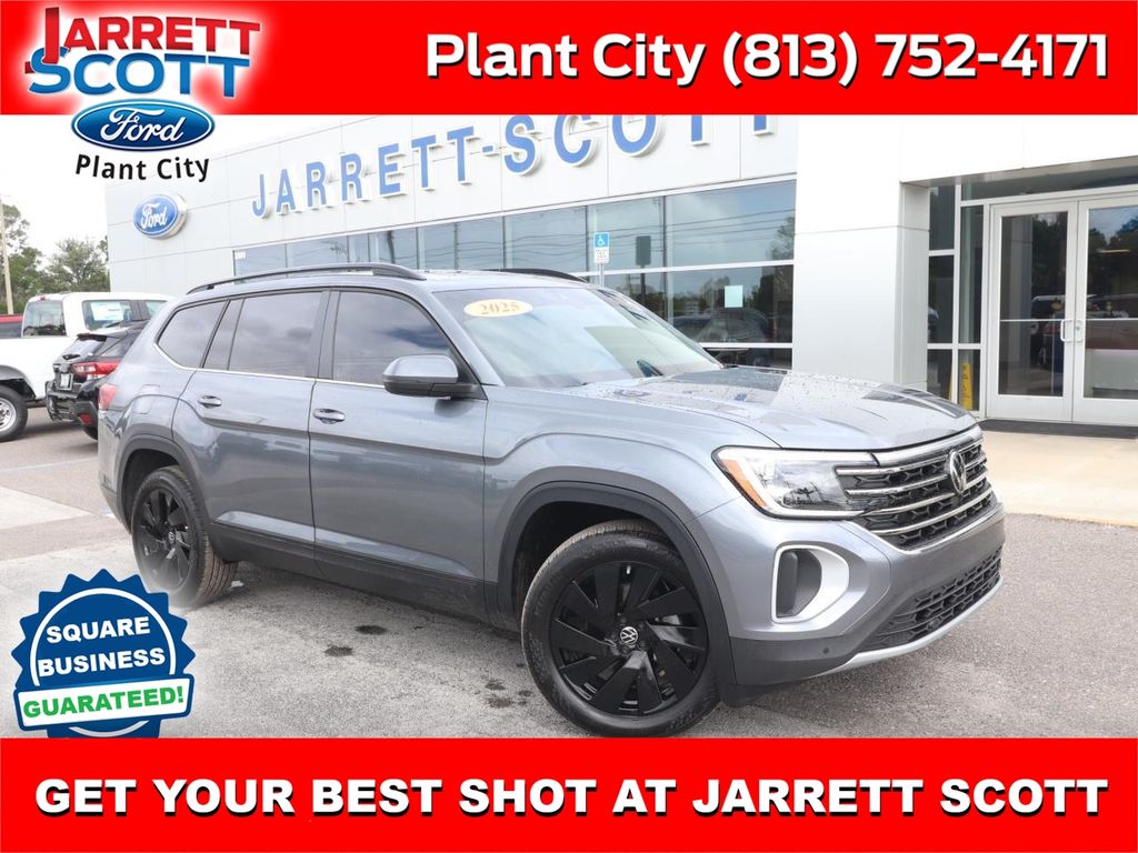 Pure Gray 2025 Volkswagen Atlas SE FWD with Technology SUV / Crossover Front-Wheel Drive 8-Speed Automatic