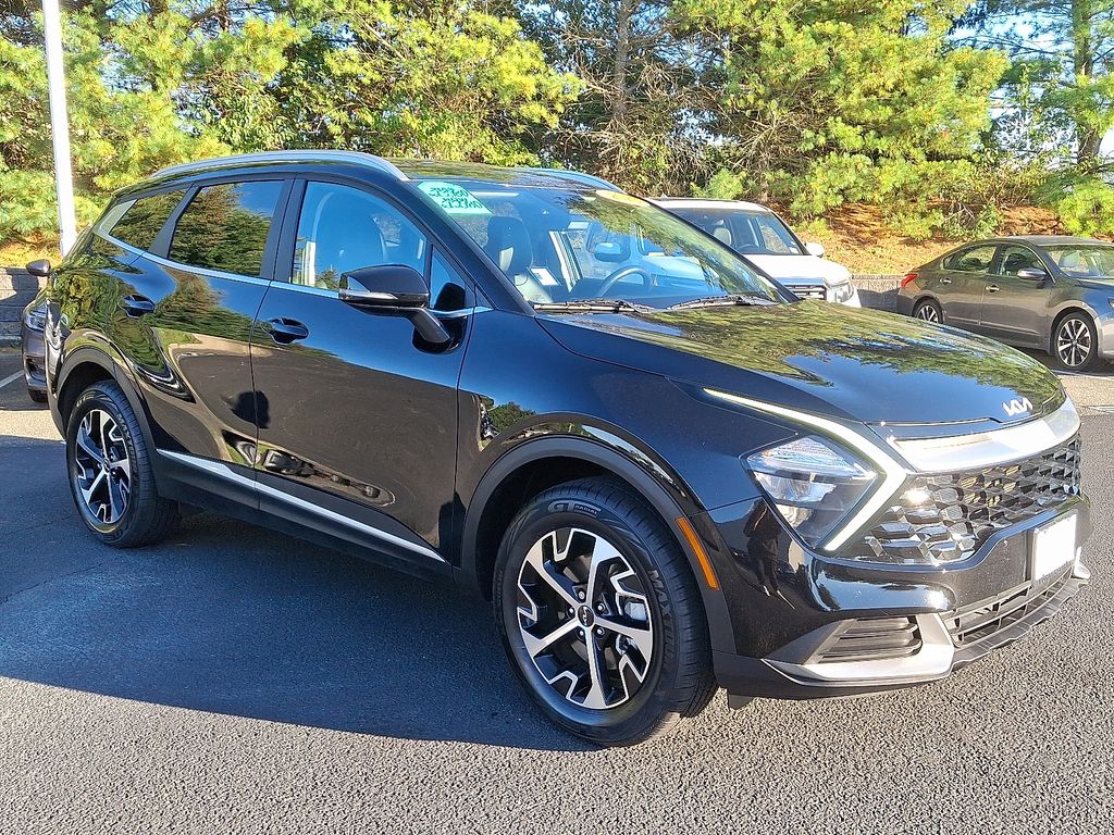 Thumbnail: 2023 Kia Sportage - 3
