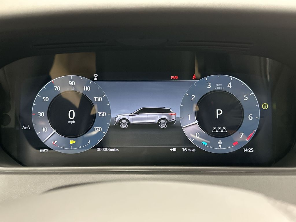 2026 Land Rover Range Rover Velar Dynamic SE 14