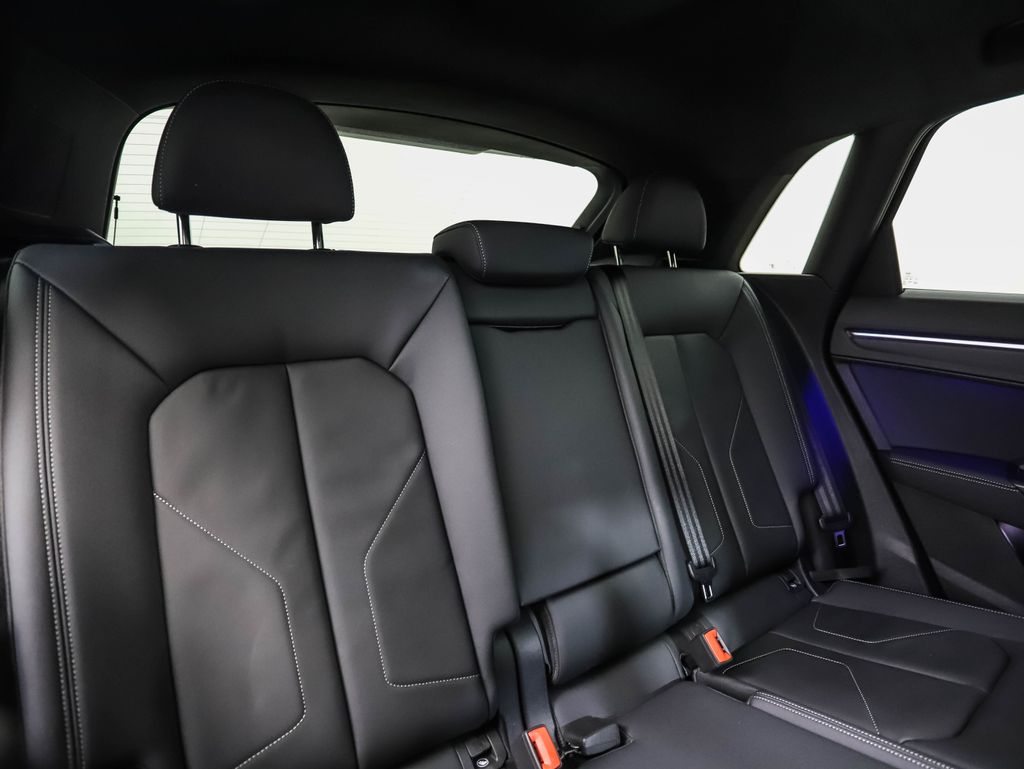 Thumbnail: 2022 Audi Q3 - 28