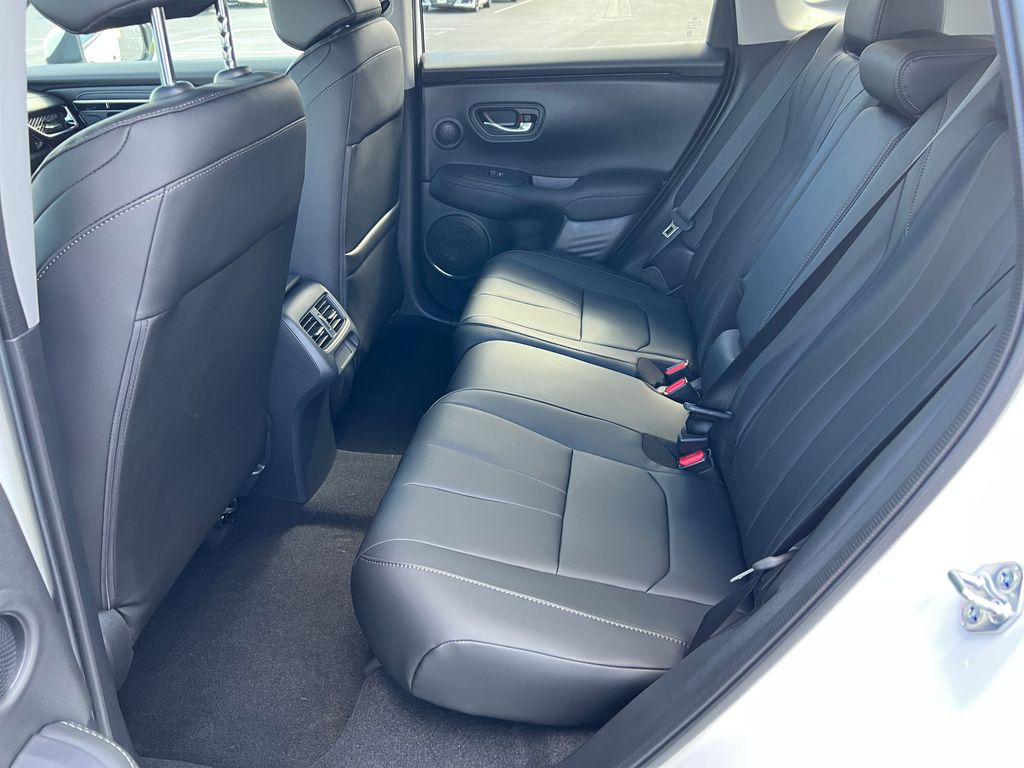 Thumbnail: 2025 Acura ADX - 29