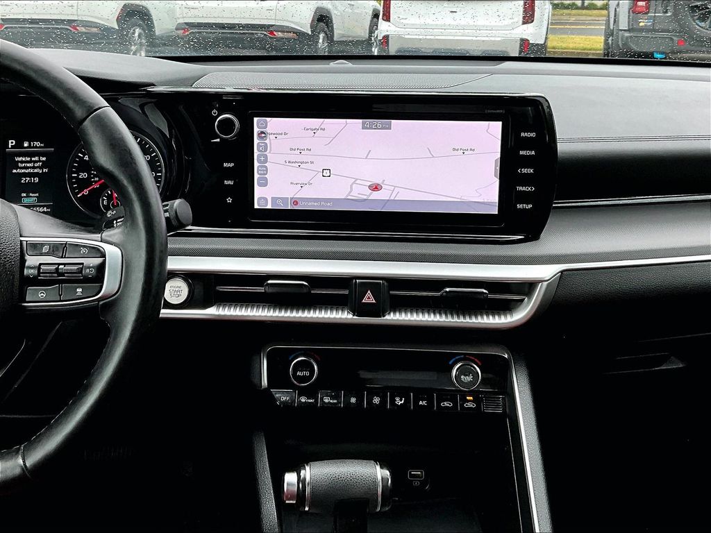 2021 Kia K5 — photo 17