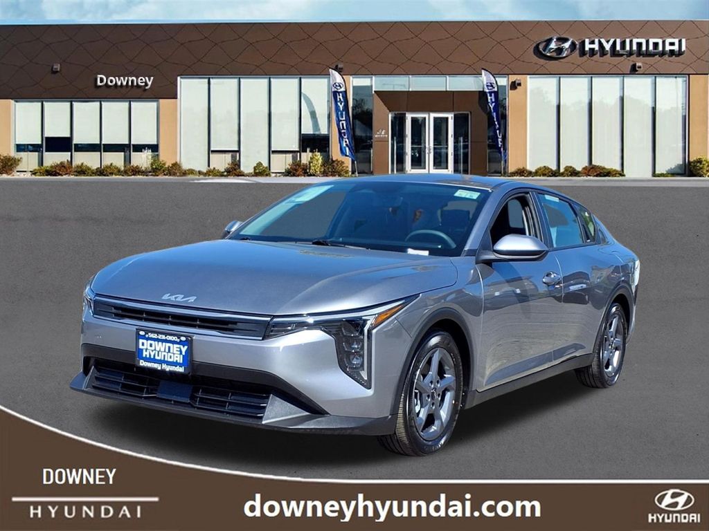 Steel Gray 2025 Kia K4 Sedan Front-Wheel Drive Continuously Variable Transmission