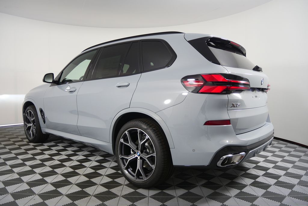Thumbnail: 2026 BMW X5 - 5
