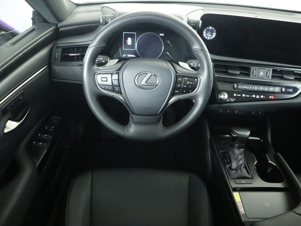 Thumbnail: 2023 Lexus ES - 10