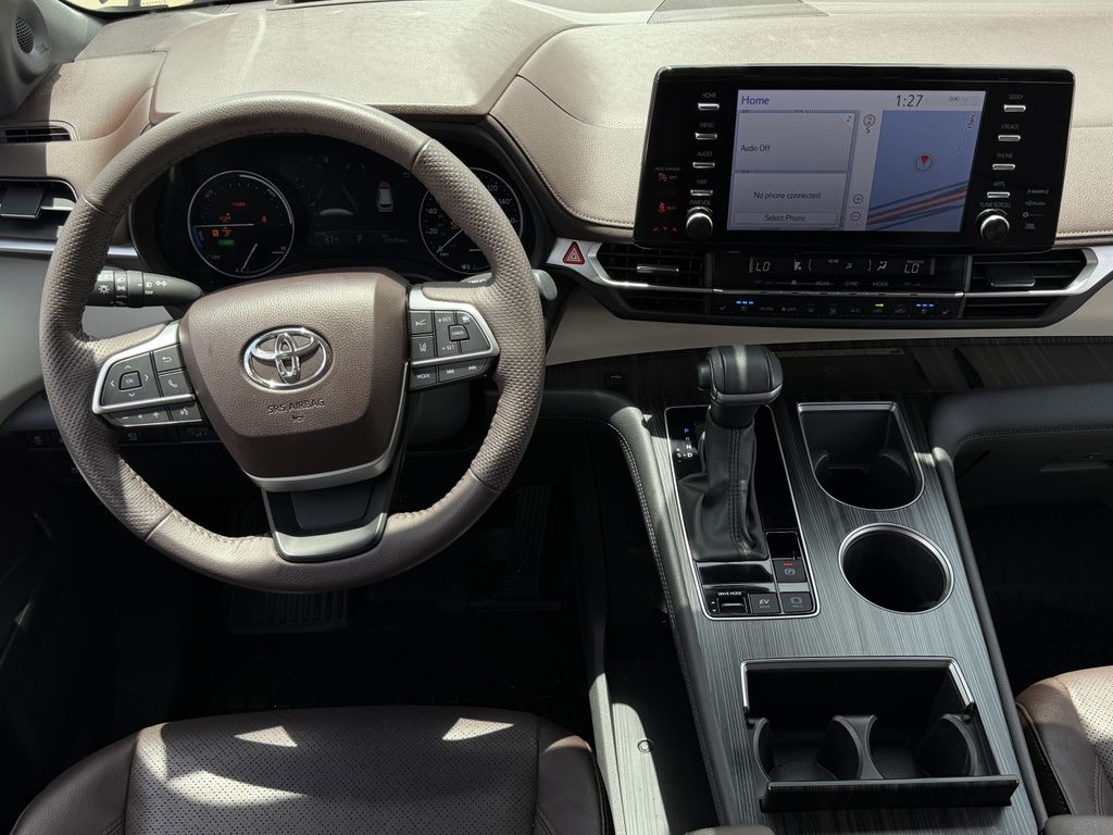 Used 2024 Toyota Sienna Van