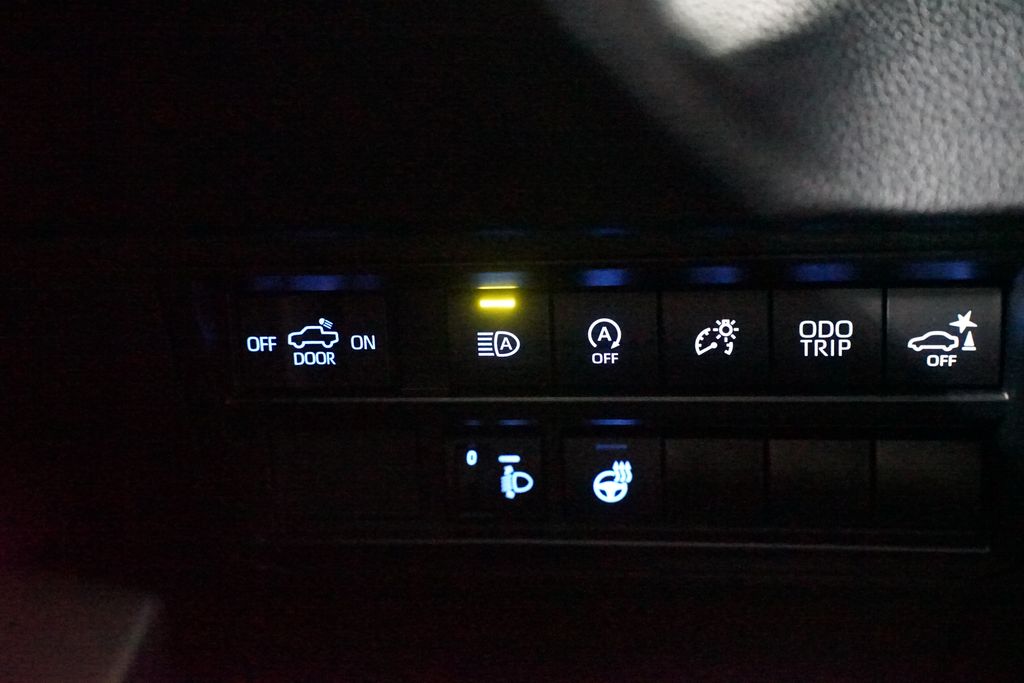 Thumbnail: 2024 Toyota Tundra - 25