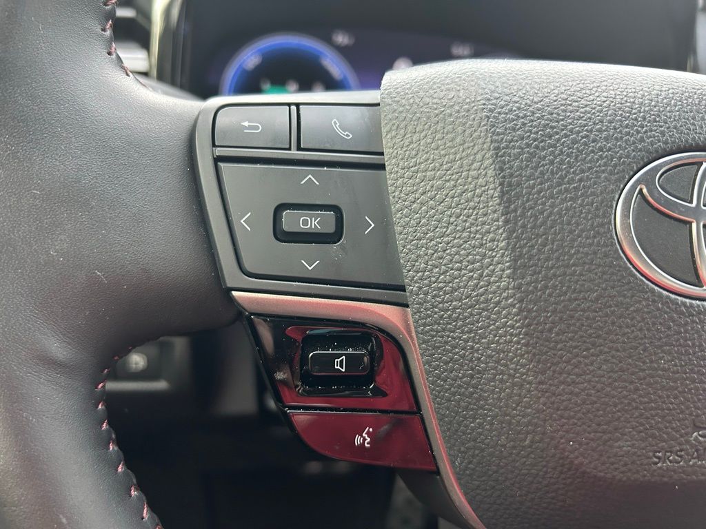 Thumbnail: 2025 Toyota Camry - 20