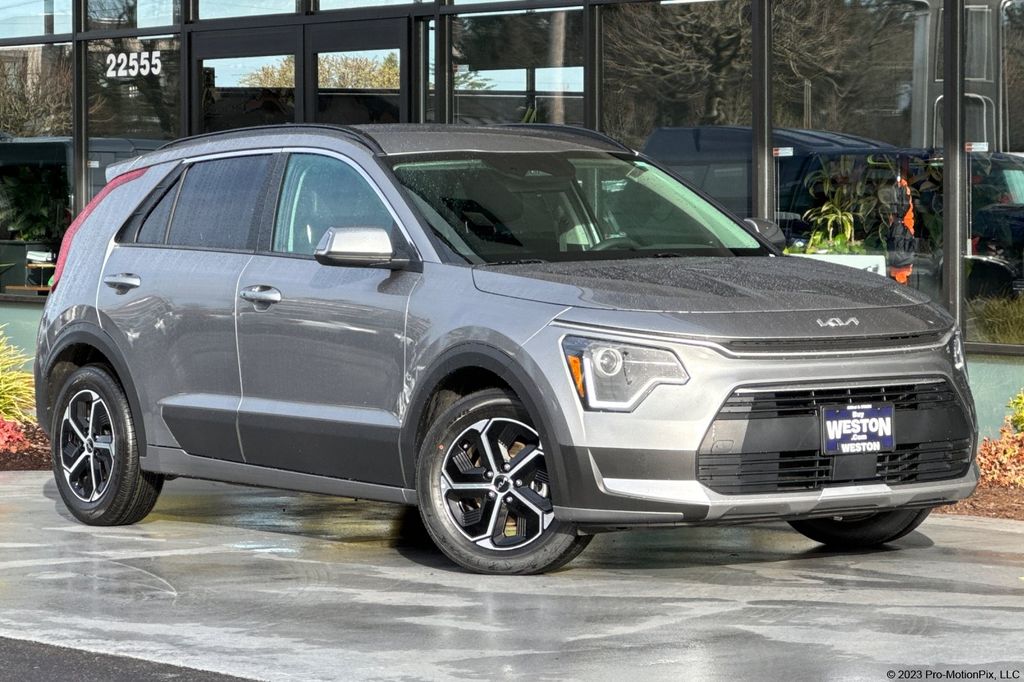 used 2025 Kia Niro car, priced at $25,980