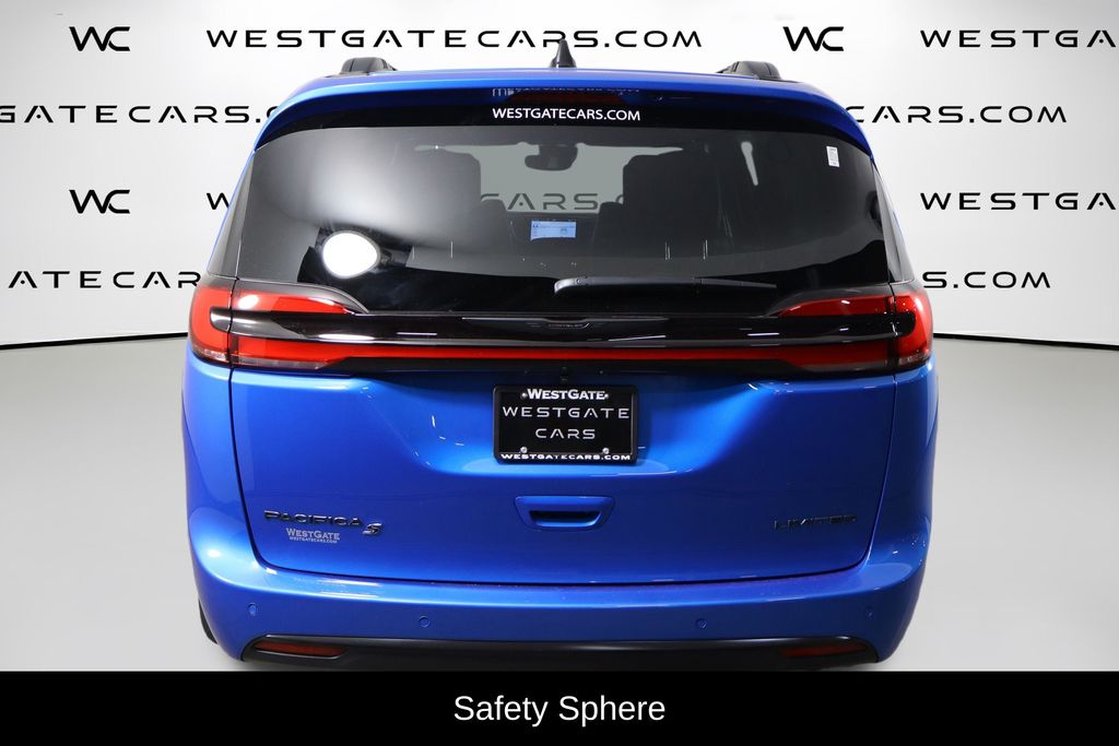 View vehicle photo 4