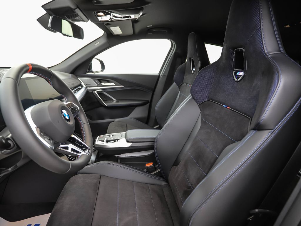 Thumbnail: 2026 BMW X2 - 11