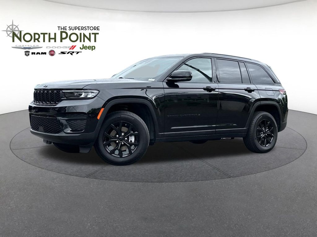 Diamond Black Crystal Pearlcoat 2025 Jeep Grand Cherokee SUV / Crossover Four-Wheel Drive 8-Speed Automatic