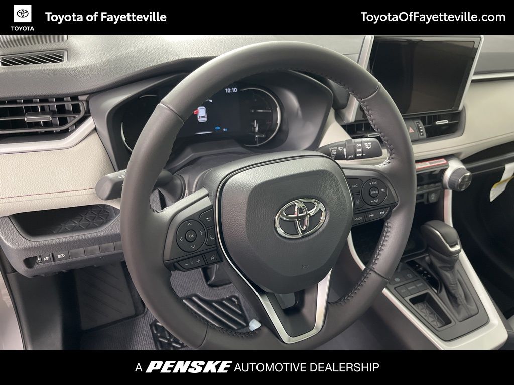2025 Toyota RAV4 XLE Premium 28