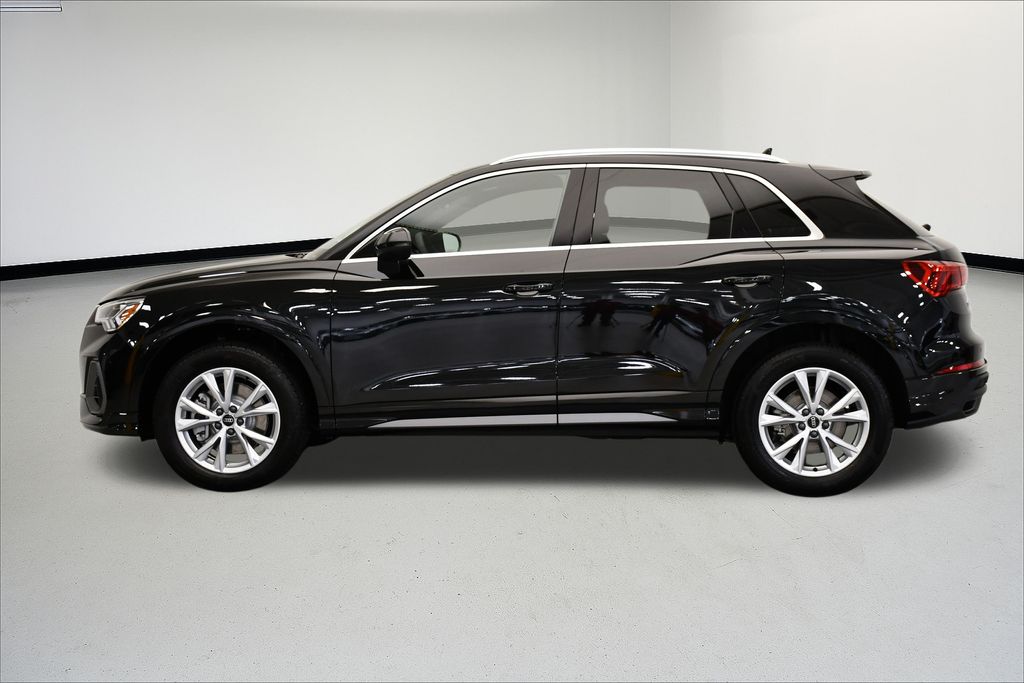 Thumbnail: 2025 Audi Q3 - 2