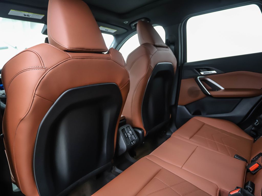 Thumbnail: 2026 BMW X1 - 20