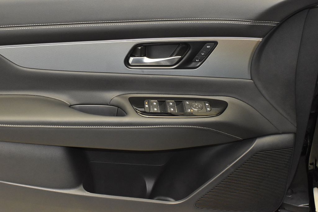 2025 Nissan Murano SL 11