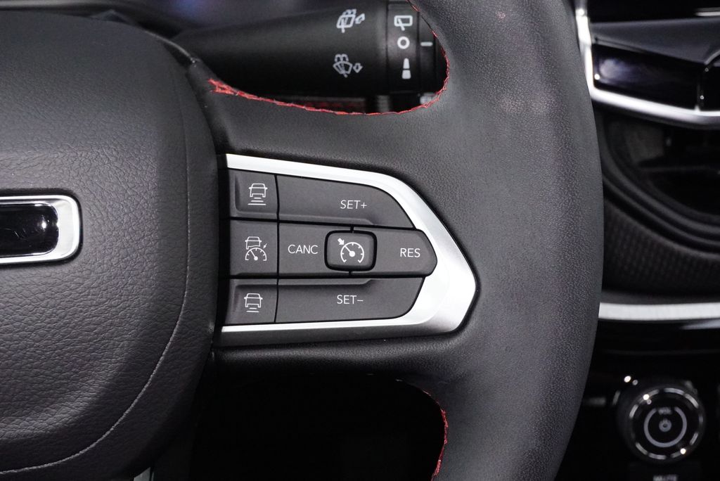 Used Car 2025 Jeep Compass  Trailhawk For Sale Under $30,000 In Weatherford, Texas