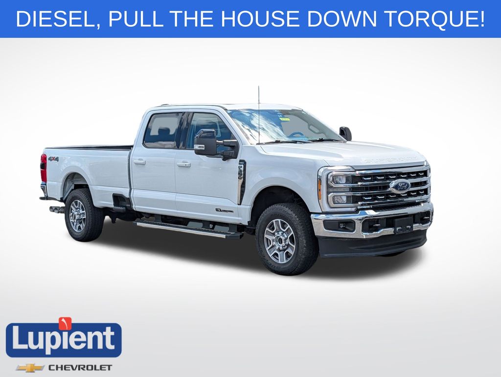 Oxford White 2024 Ford F-350 Super Duty Pickup Truck Four-Wheel Drive Automatic