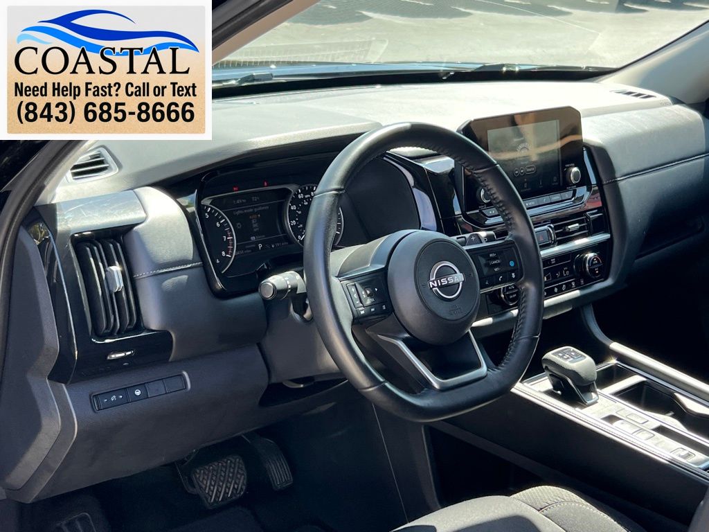2024 Nissan Pathfinder SV - 5